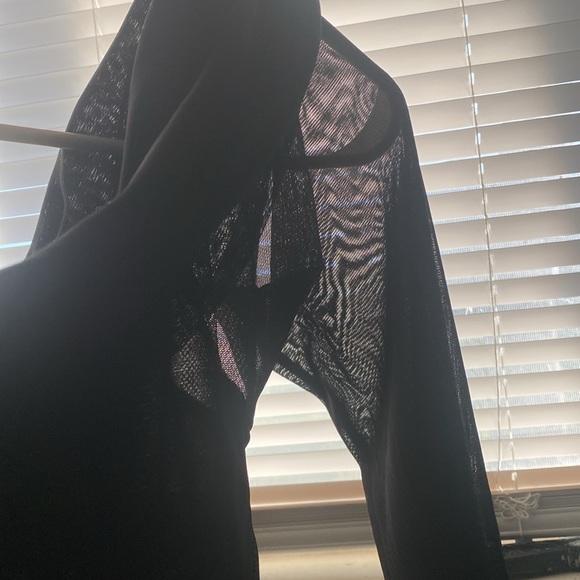 Black sheer cowl neck 3/4 sleeve blouse size small - Picture 7 of 10